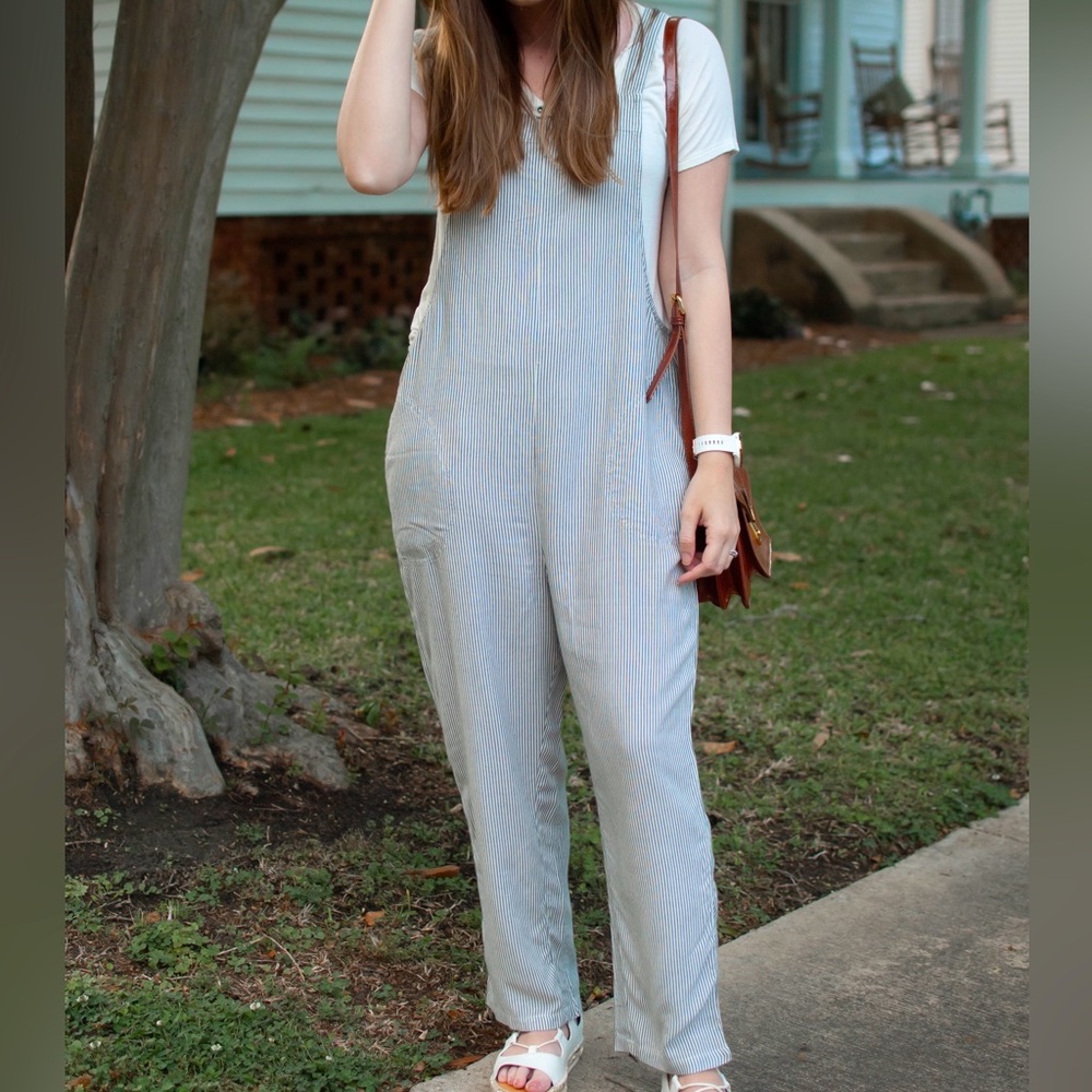 American Eagle Overalls Jumpsuit